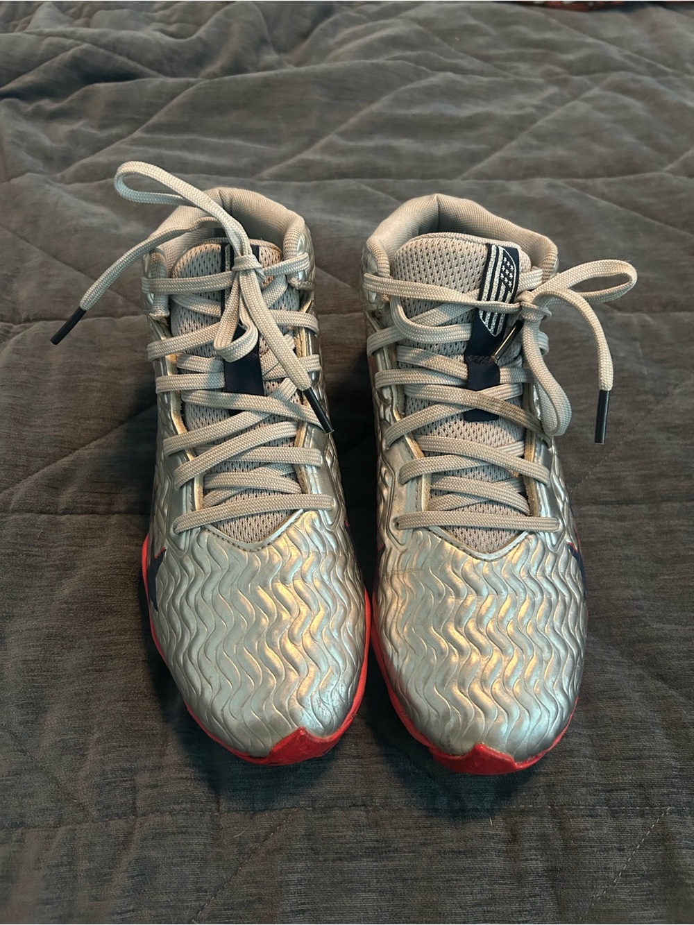 Under Armour Silver and Red Kids Sneakers with Wave-Texture